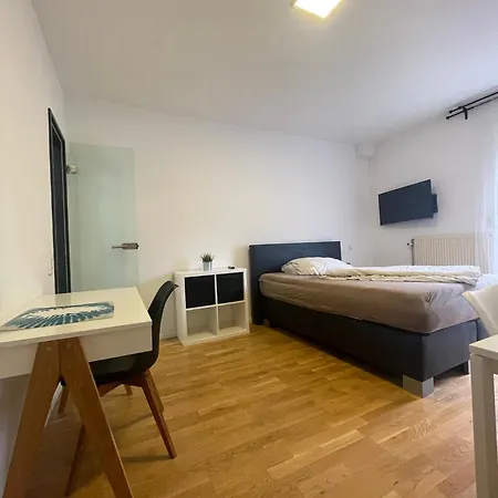 Simplex Am Ludwigsplatz Aparthotel *
